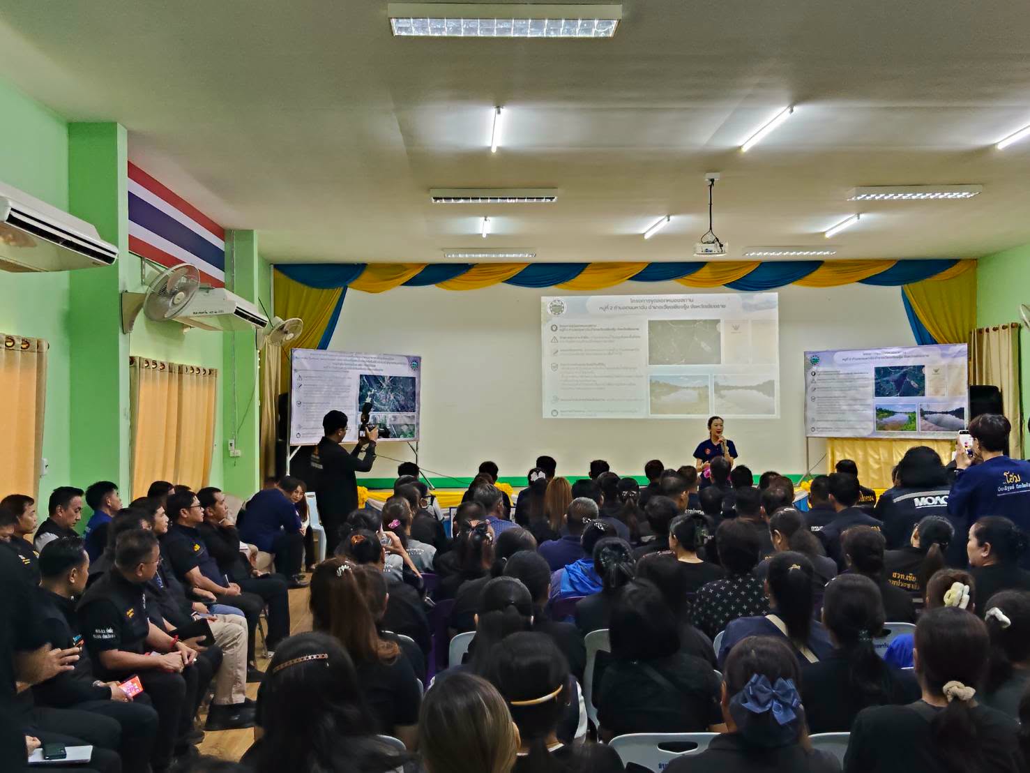 title - รองเลขาธิการ ส.ป.ก. ร่วมติดตามรัฐมนตรีช่วยว่าการกระทรวงเกษตรและสหกรณ์ (นางสาวปิยะรัฐชย์ ติยะไพรัช) ลงพื้นที่ตรวจราชการใน อำเภอเวียงเชียงรุ้ง จังหวัดเชียงราย